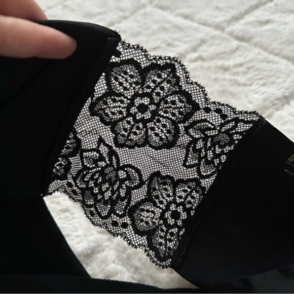 Victoria's Secret PINK | Black Seamless No Show Cheekster Panties | Size Medium - Picture 9 of 13